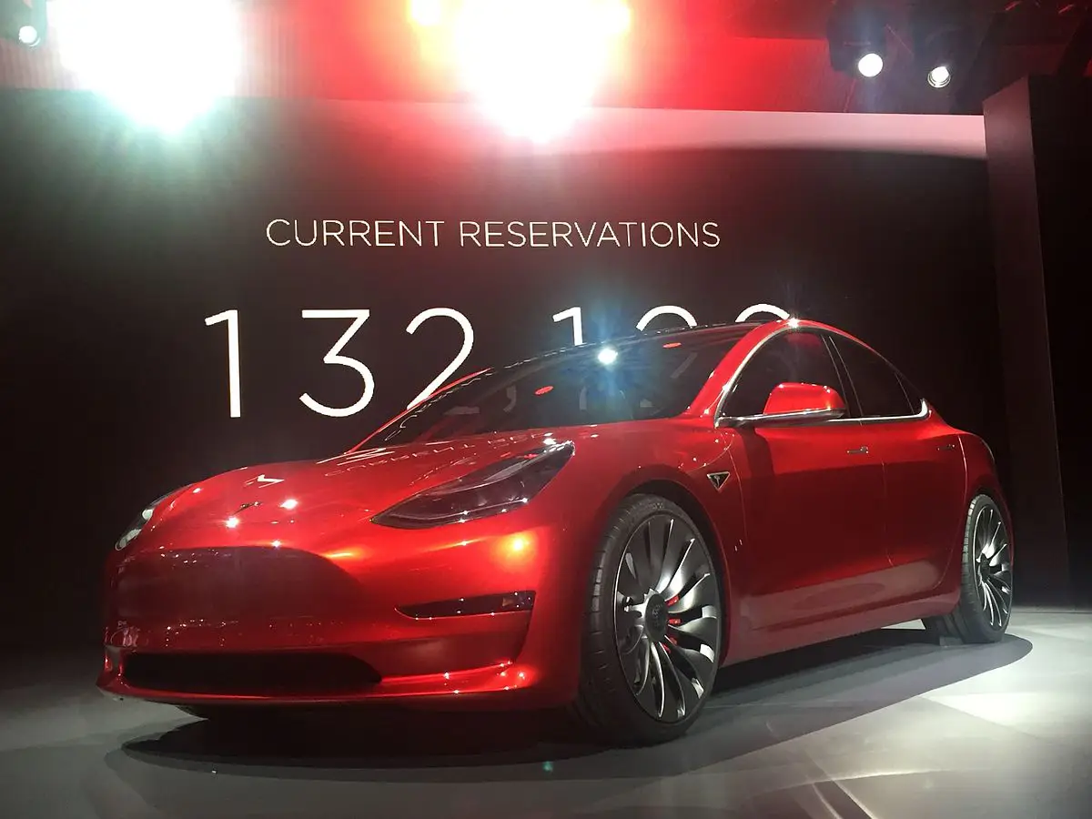 Tesla Model 3 – die Zukunft der Mobilität?